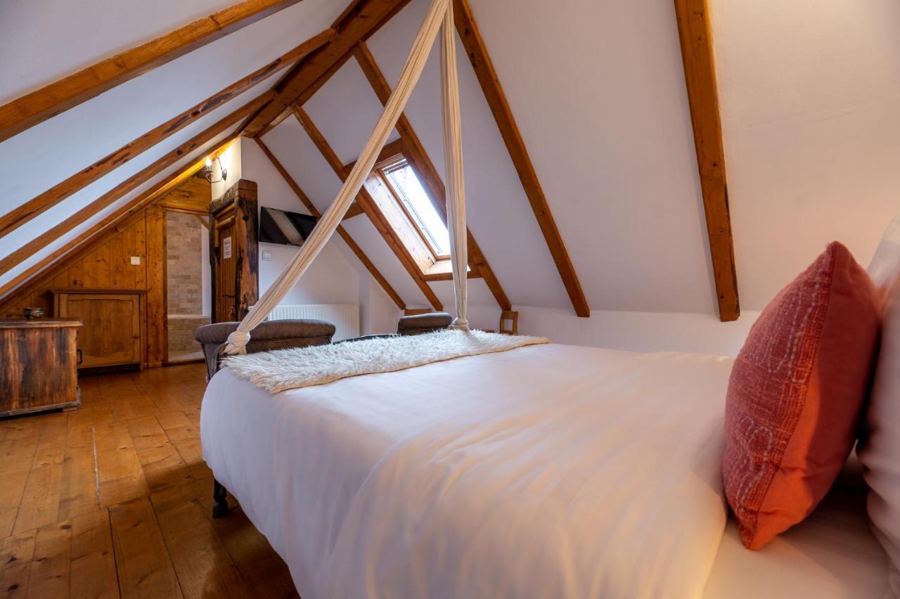 Boutique Hotel Von Graf Sighişoara Exteriör bild