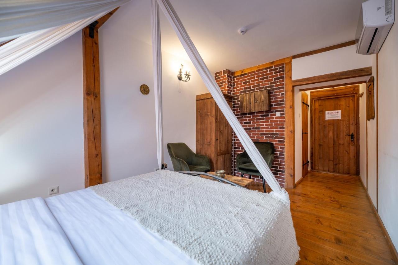 Boutique Hotel Von Graf Sighişoara Exteriör bild