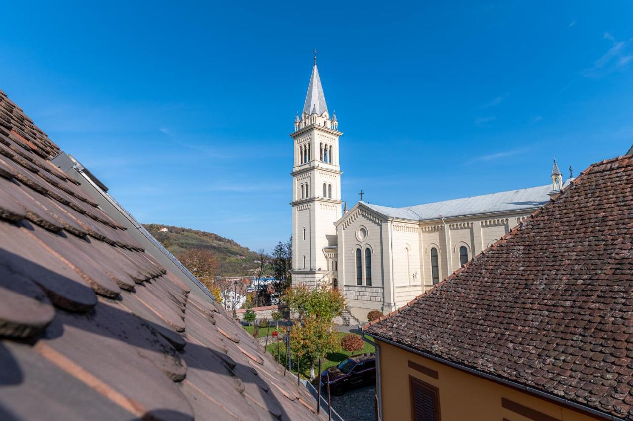 Boutique Hotel Von Graf Sighişoara Exteriör bild