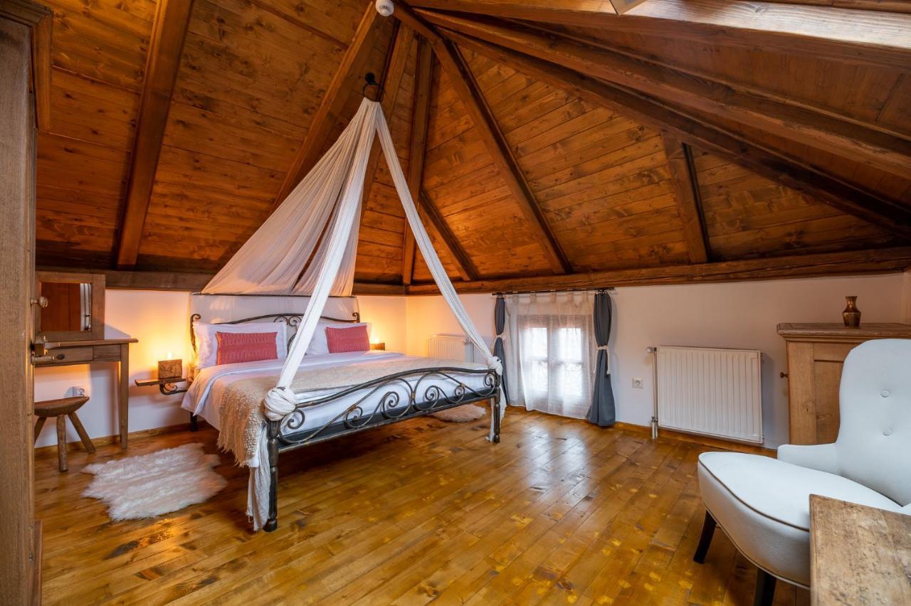 Boutique Hotel Von Graf Sighişoara Exteriör bild