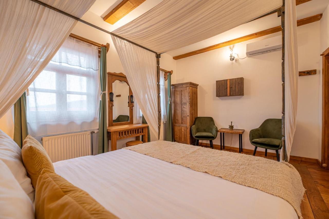 Boutique Hotel Von Graf Sighişoara Exteriör bild