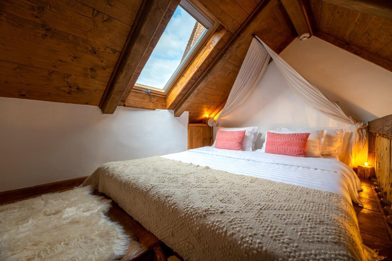 Boutique Hotel Von Graf Sighişoara Exteriör bild