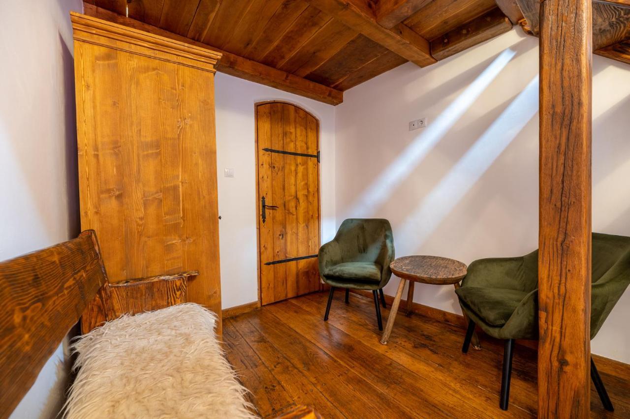 Boutique Hotel Von Graf Sighişoara Exteriör bild