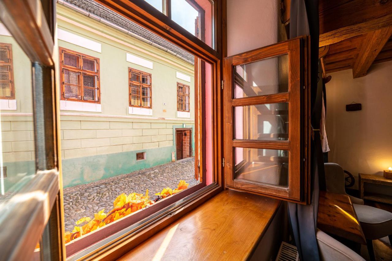 Boutique Hotel Von Graf Sighişoara Exteriör bild