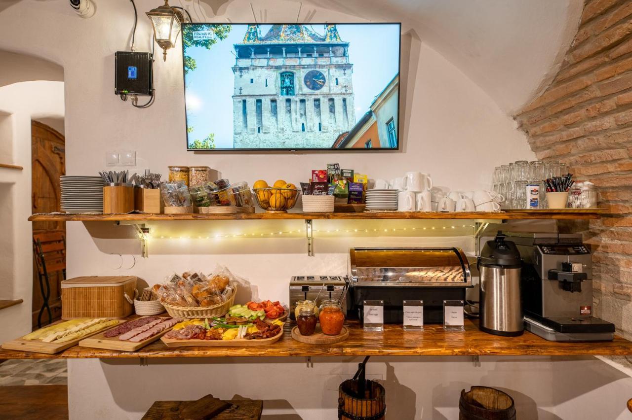 Boutique Hotel Von Graf Sighişoara Exteriör bild