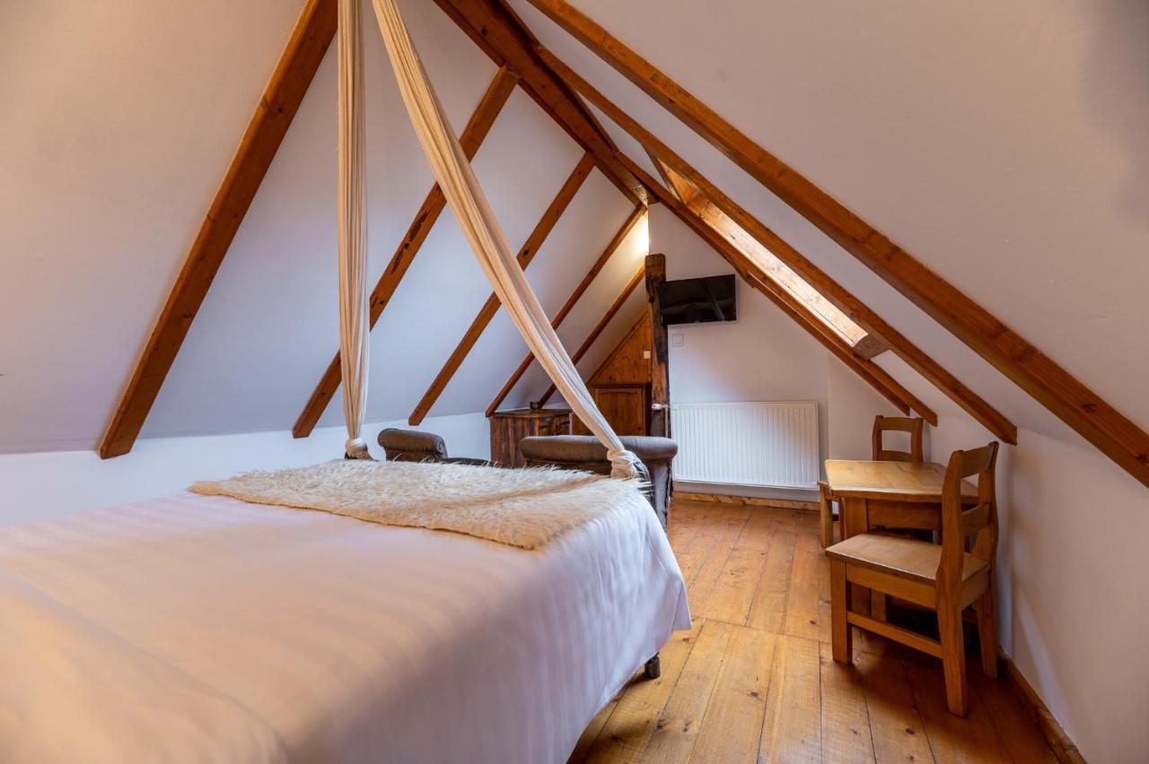 Boutique Hotel Von Graf Sighişoara Exteriör bild